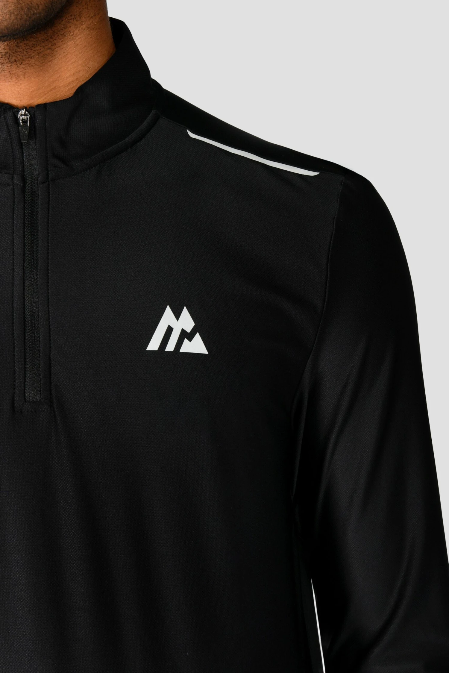 Charge 1/4 Zip - Black