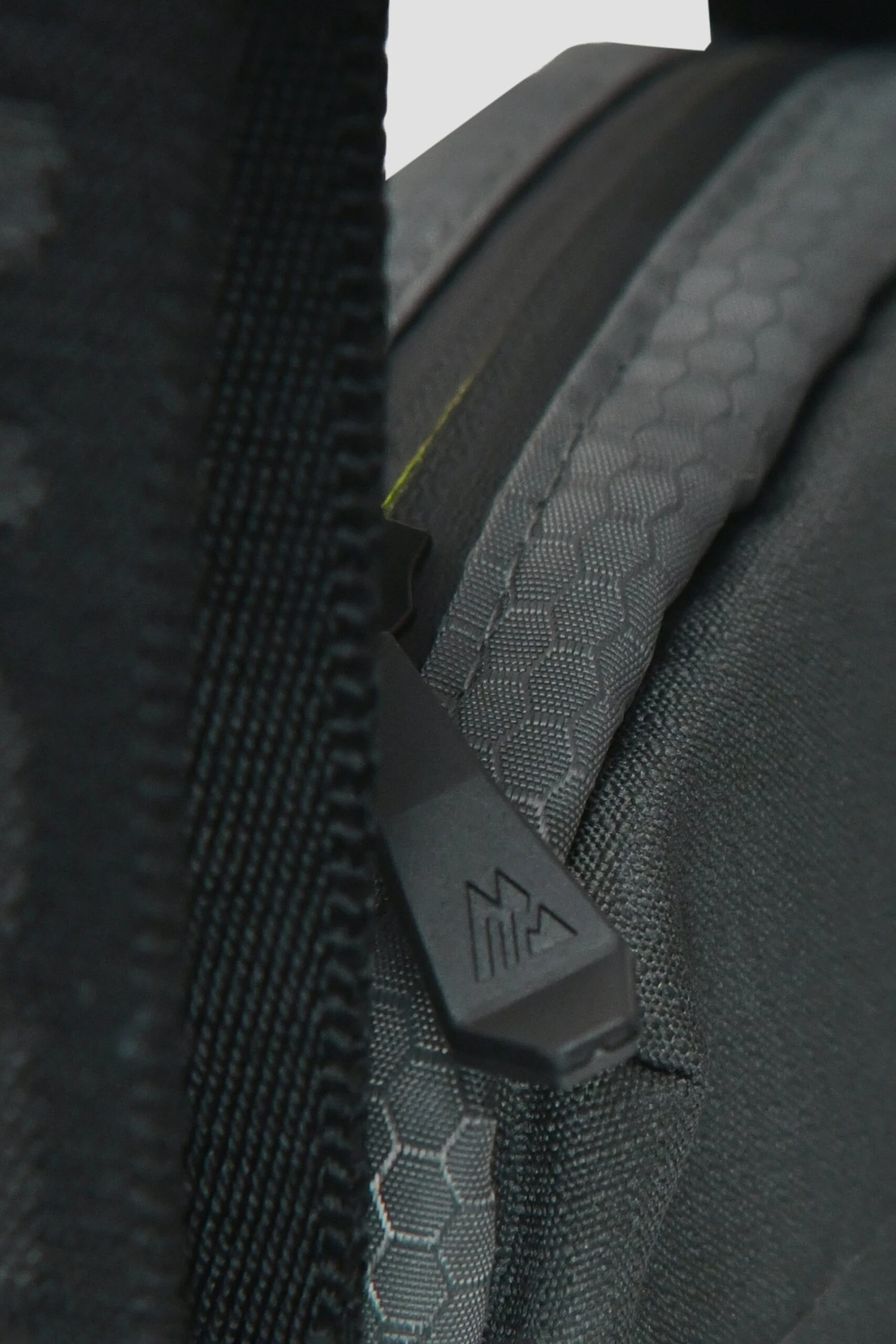 MTX 2.0 Crossbody Bag - Cement Grey/Electric Lime